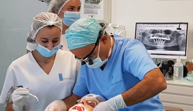 Επιλογές Αποκατάστασης Οδοντιατρικής για Κατεστραμμένα, Σαπισμένα ή Ελλείποντα Δόντια